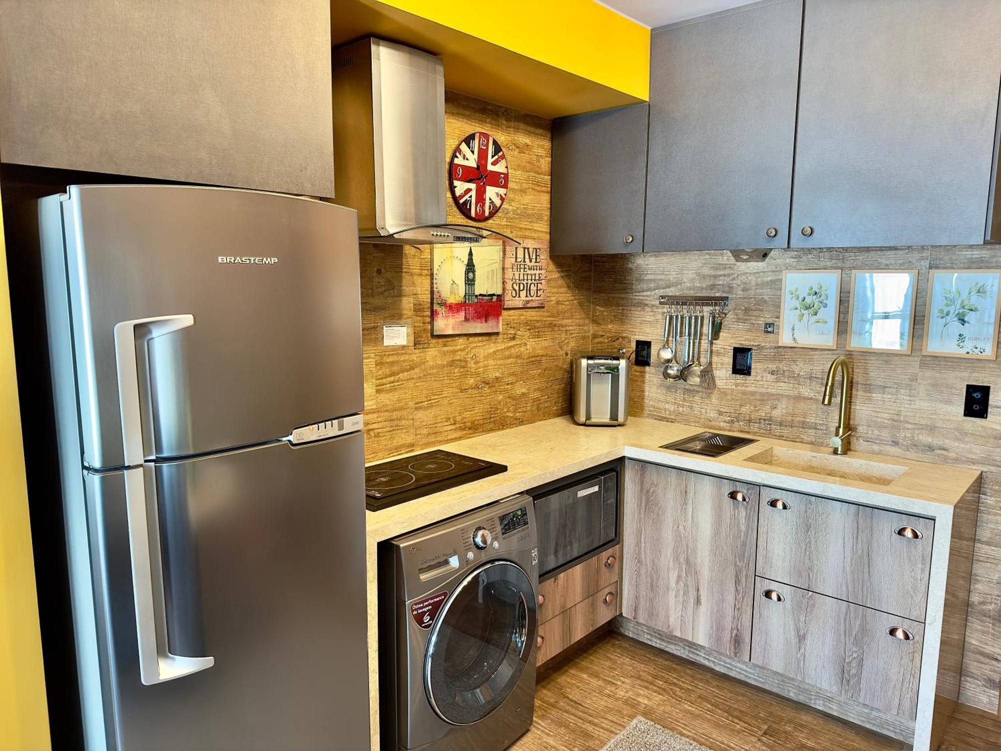 Ed Saint Moritz, Flat Com Garagem 01, Shn No Coracao De Brasilia Apartment Luaran gambar